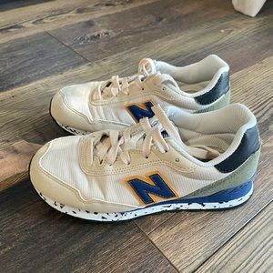 Boys New Balance shoes size 2.5 WIDE